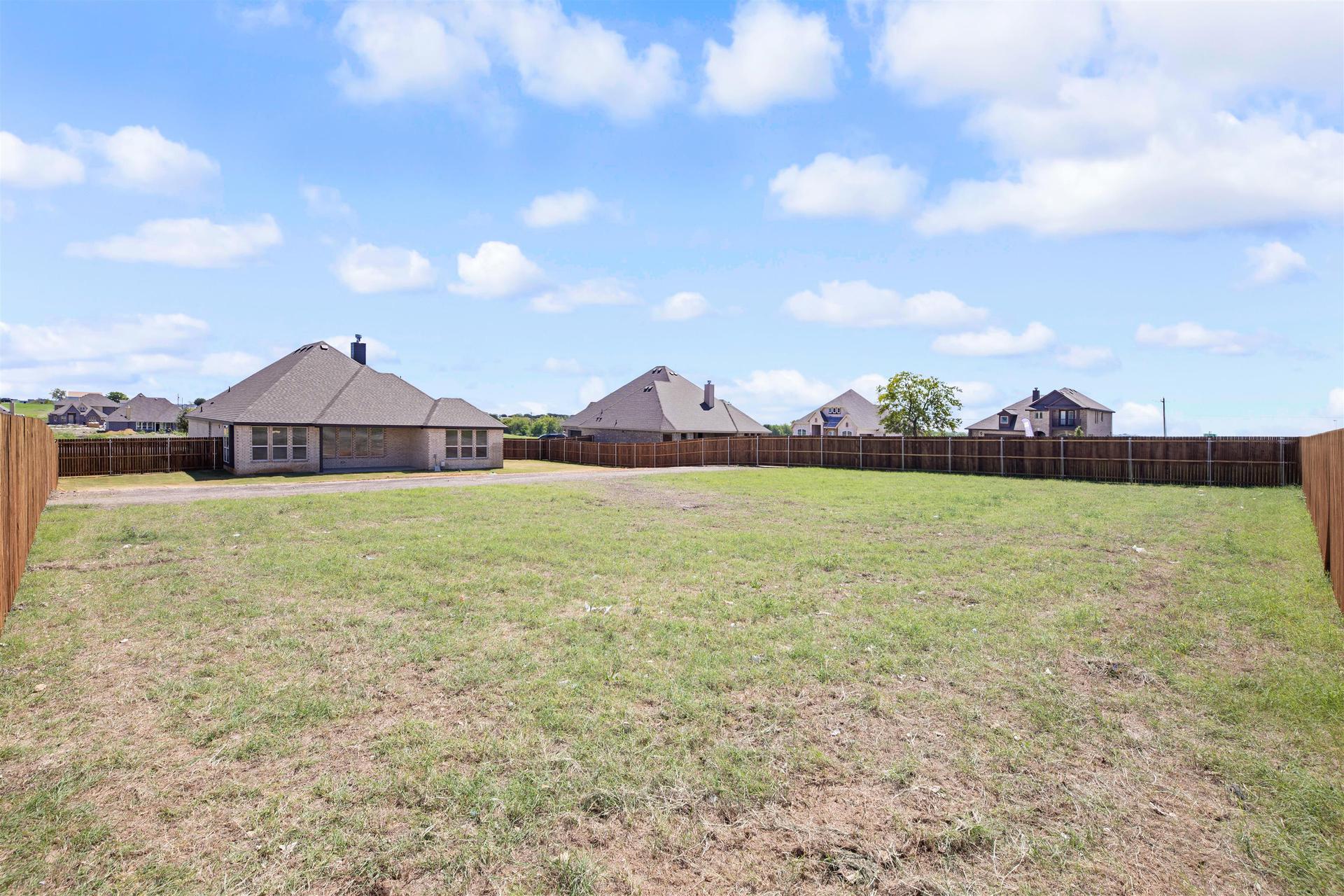 2,160sf New Home in Godley, TX
