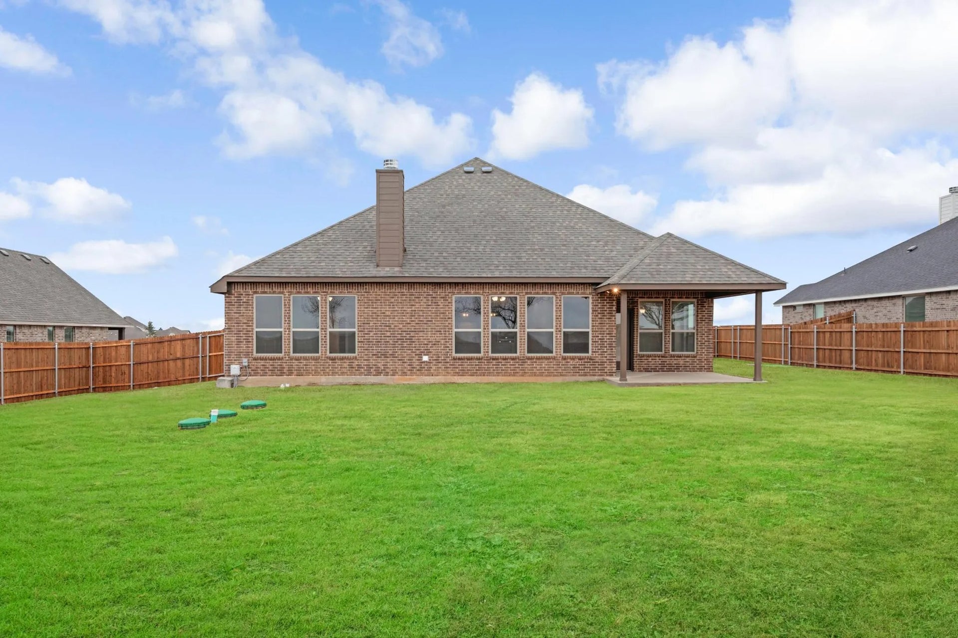 2,622sf New Home in Granbury, TX