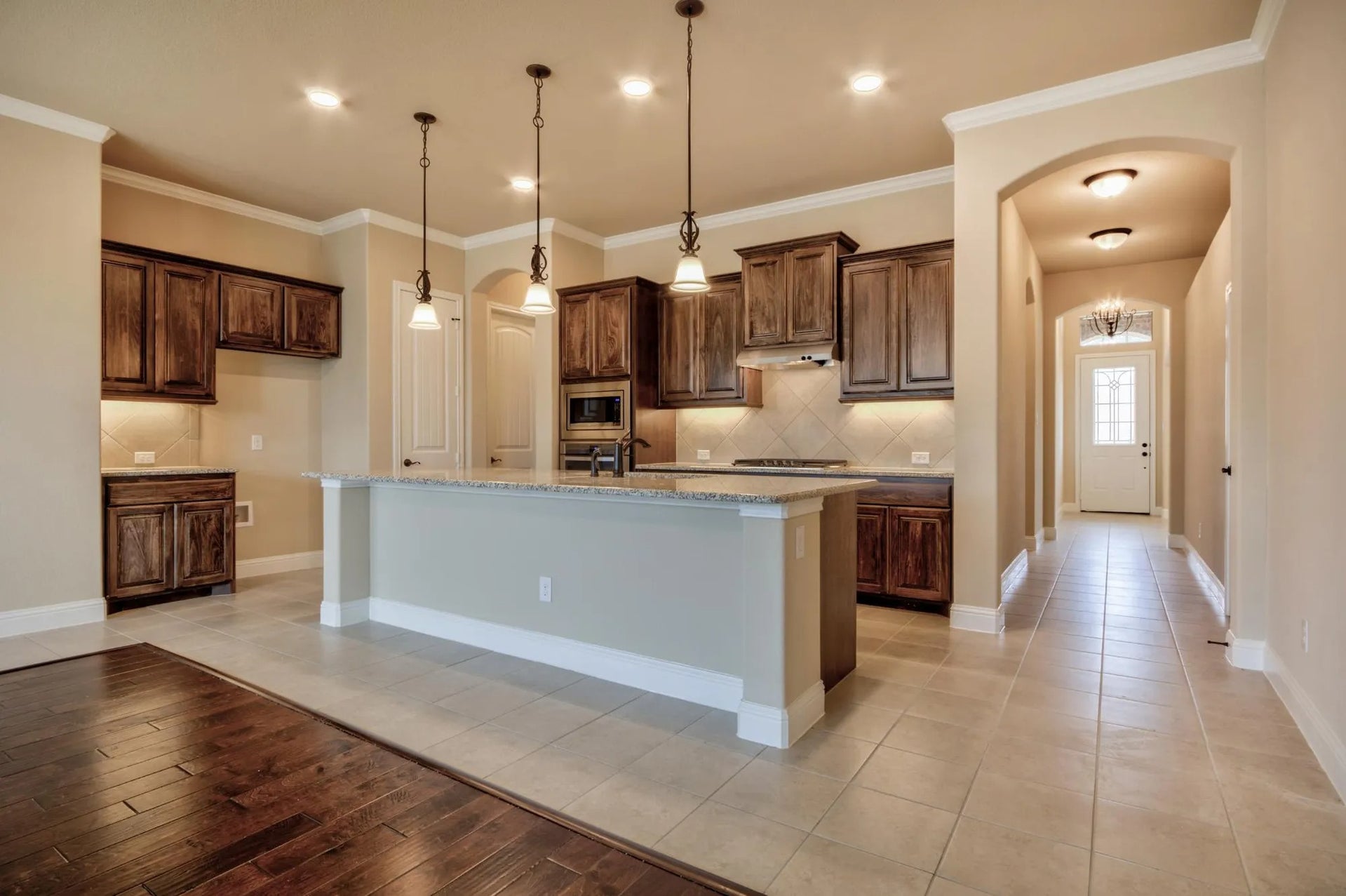2,671sf New Home in Burleson, TX