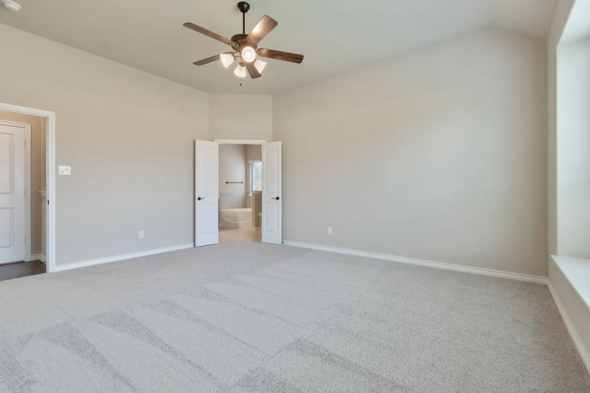 4br New Home in Cleburne, TX