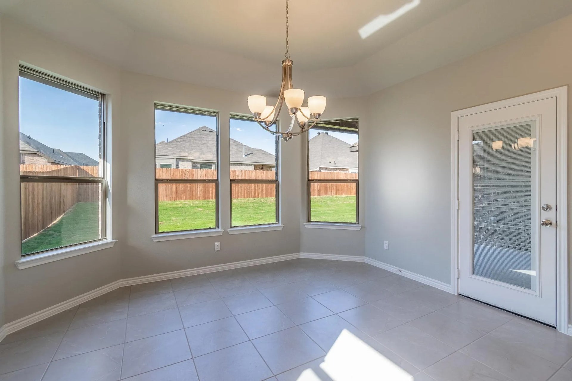 2,069sf New Home in Granbury, TX