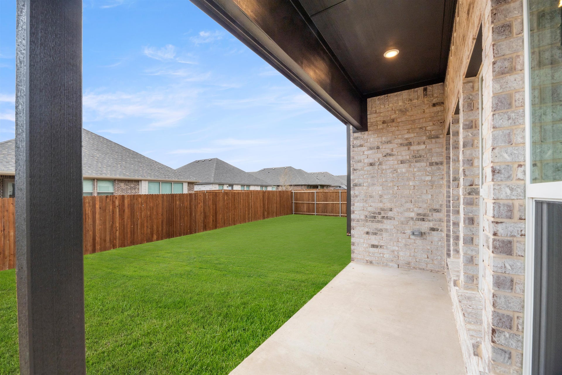 2,213sf New Home in Crowley, TX