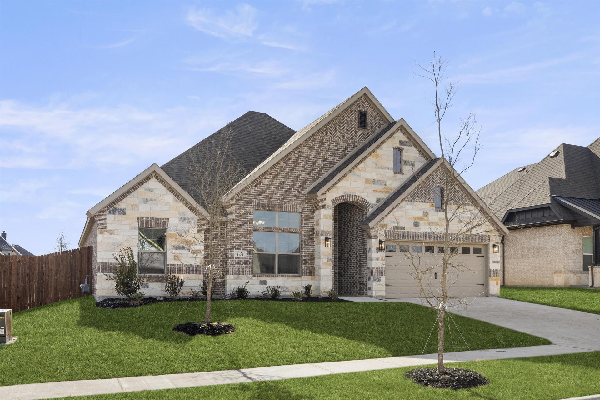2,069sf New Home in Waxahachie, TX
