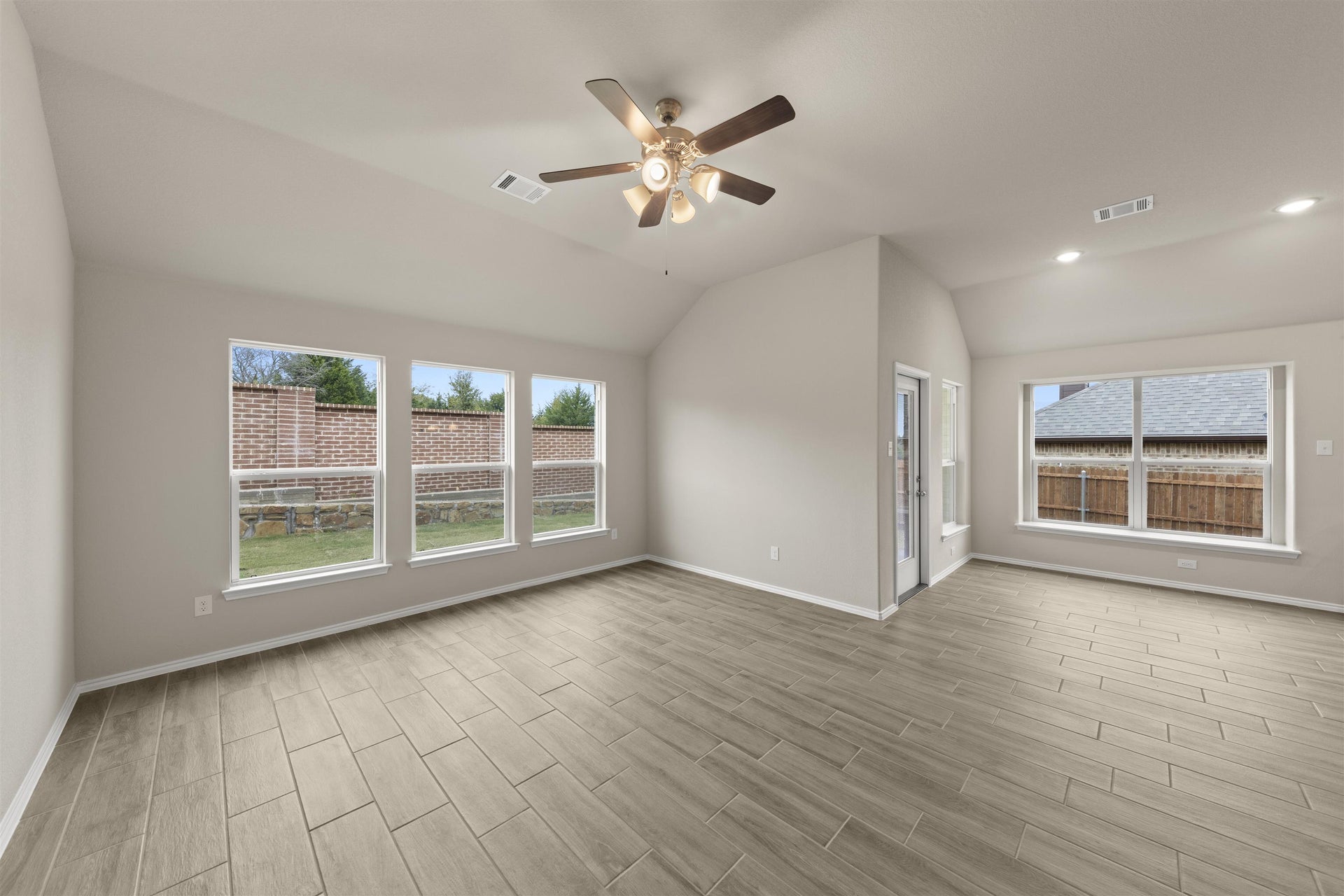 2,011sf New Home in Weatherford, TX