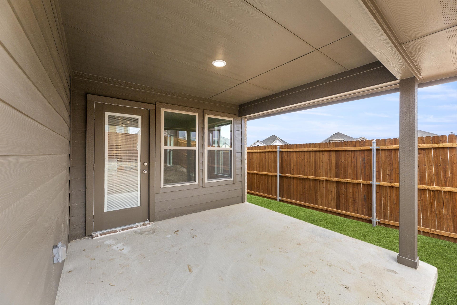 2,065sf New Home in Fort Worth, TX