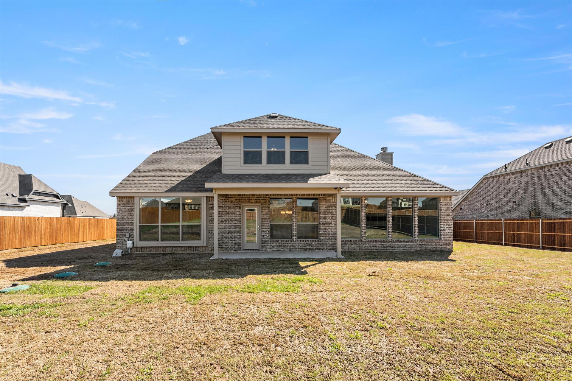 2,972sf New Home in Godley, TX
