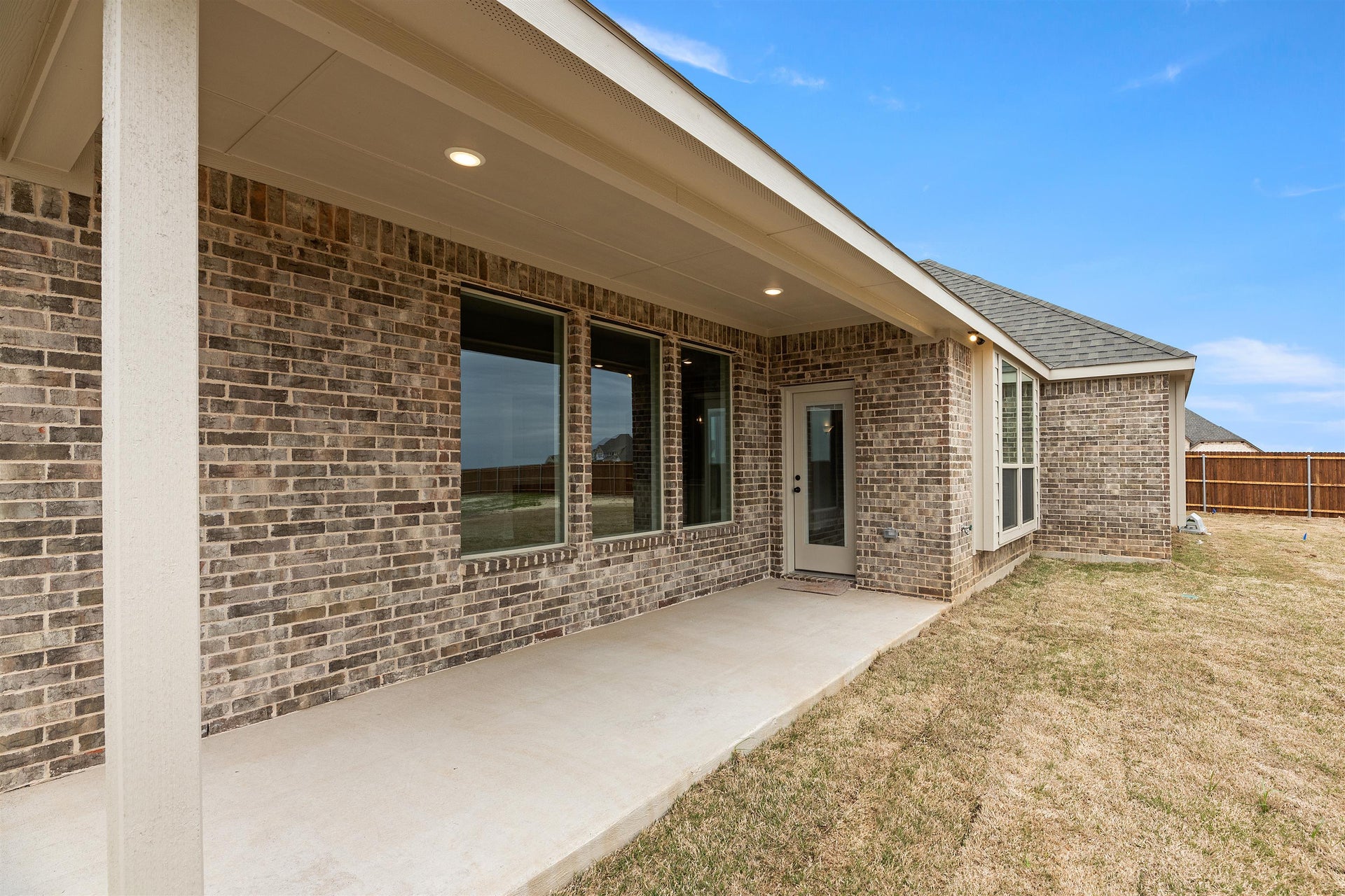 2,434sf New Home in Godley, TX