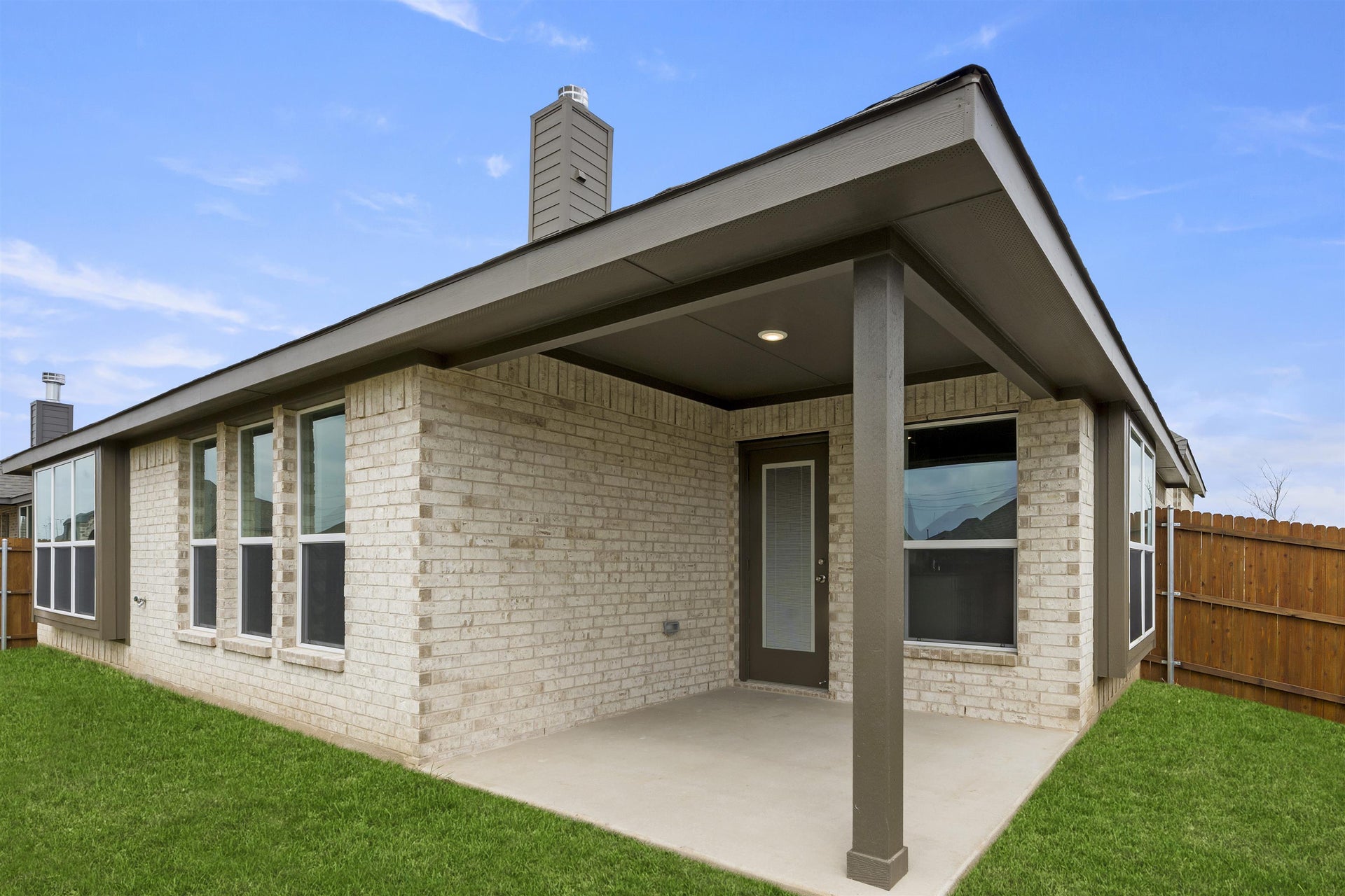 2,022sf New Home in Crowley, TX