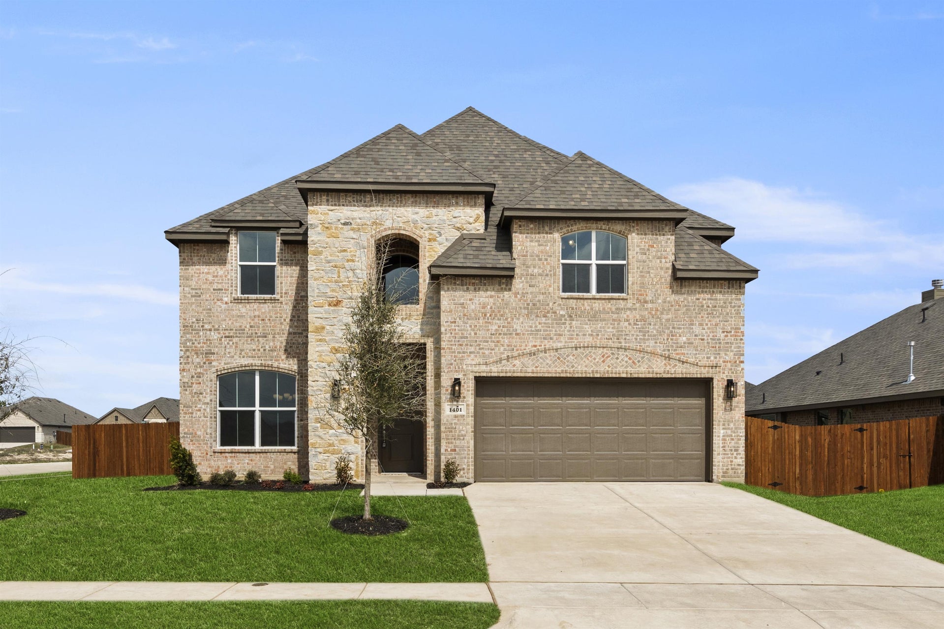 2,871sf New Home in Crowley, TX