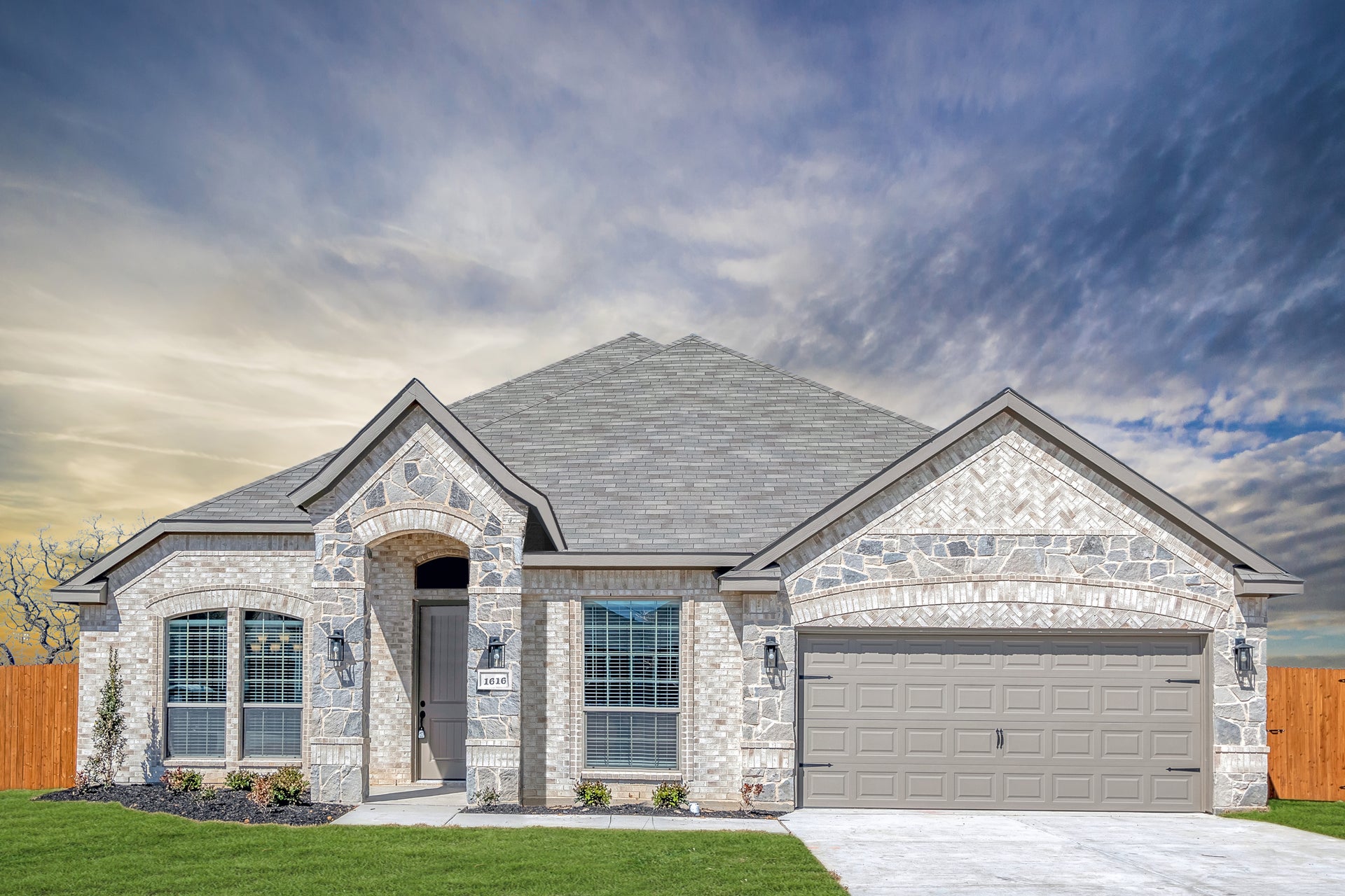2671 A with Stone. 4br New Home in Burleson, TX