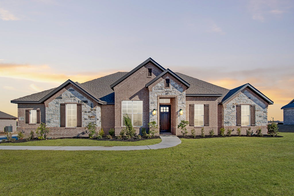 2586 A with Stone. 2,586sf New Home in Gunter, TX
