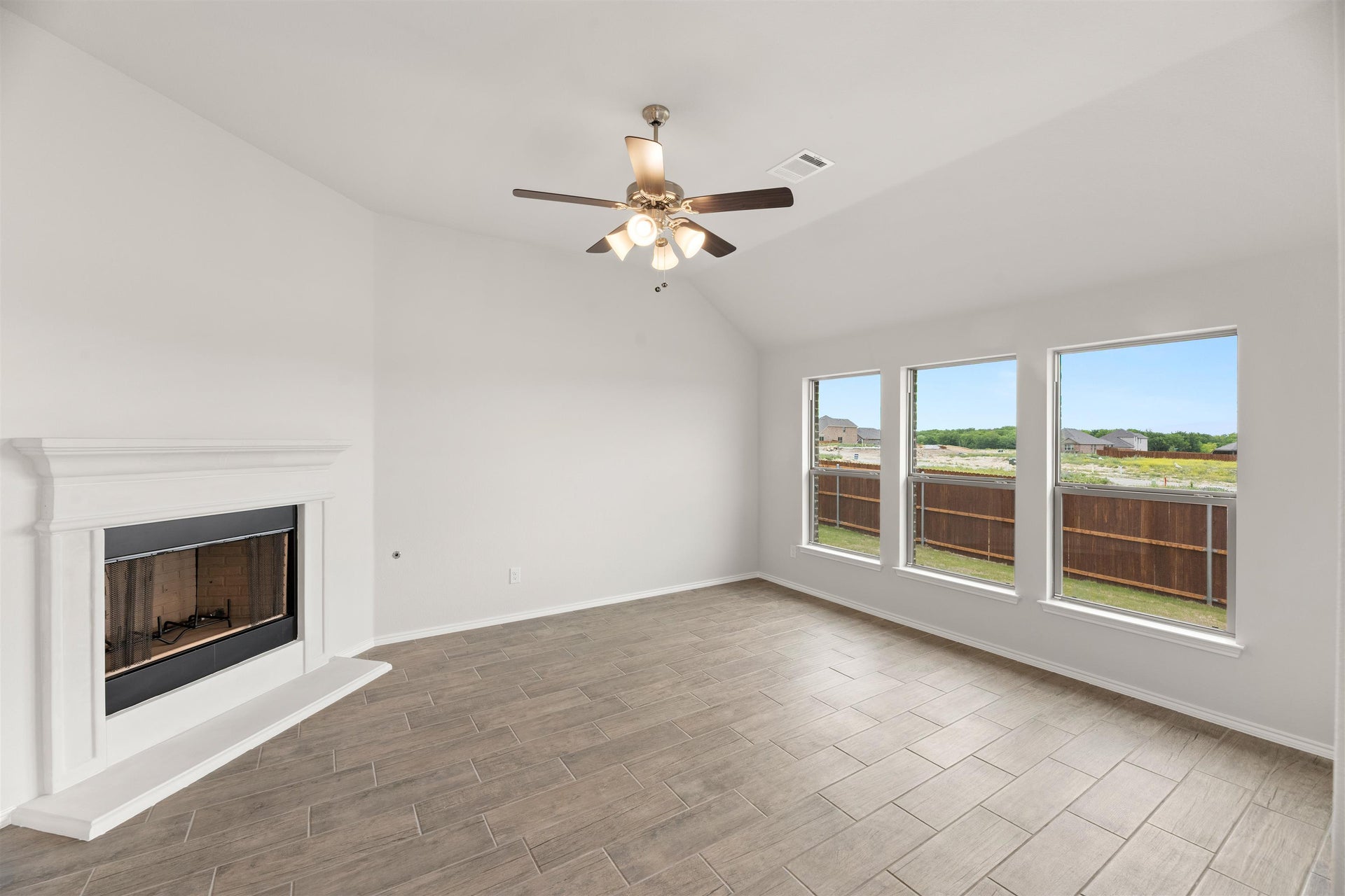 2,009sf New Home in Crowley, TX