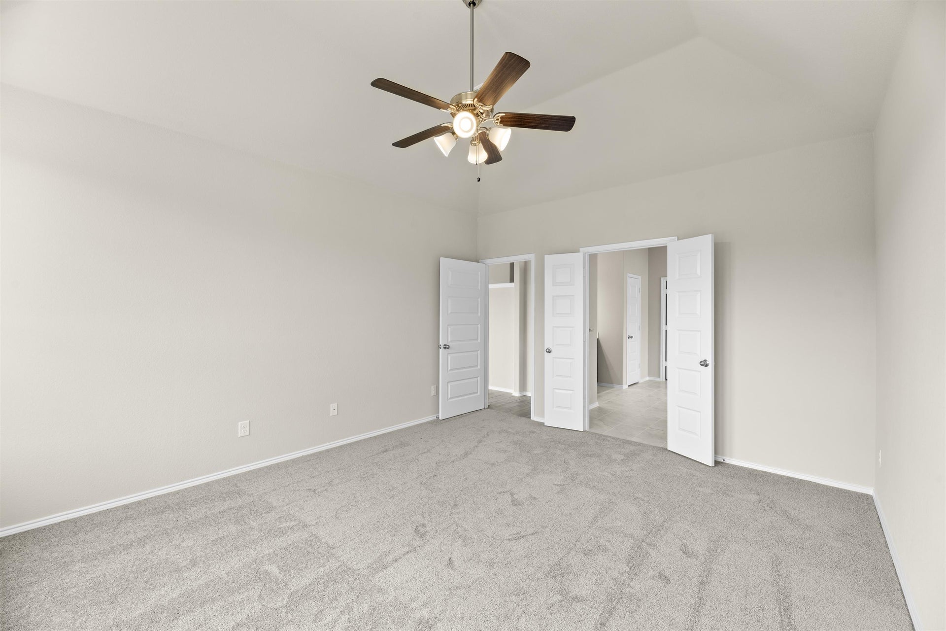 4br New Home in Crowley, TX