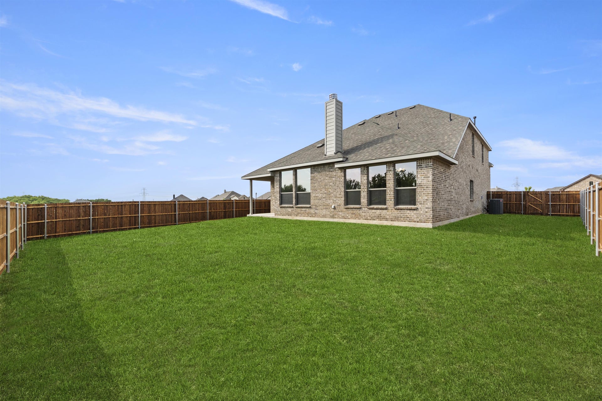 2,868sf New Home in Crowley, TX