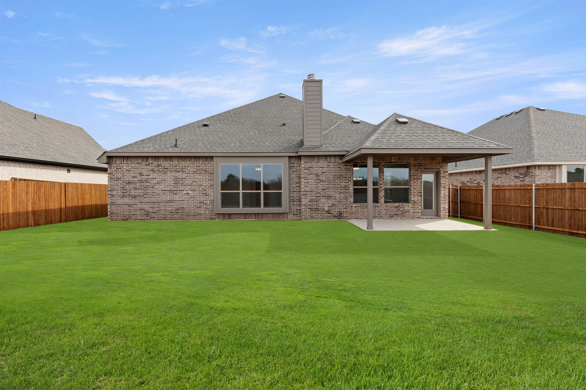 2,543sf New Home in Joshua, TX